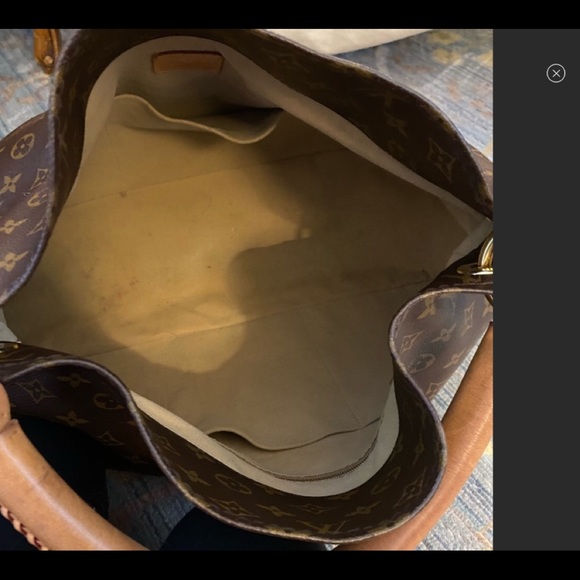 Lv Artsy Mm looking to trade for white artsy in similar condition !! 😍😍🥰 - Picture 4 of 4